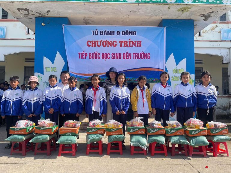 CHUNG TAY SAU BÃO SỐ 13 – ORISTAR ĐỒNG HÀNH CÙNG CÁC EM NHỎ VÙNG LŨ